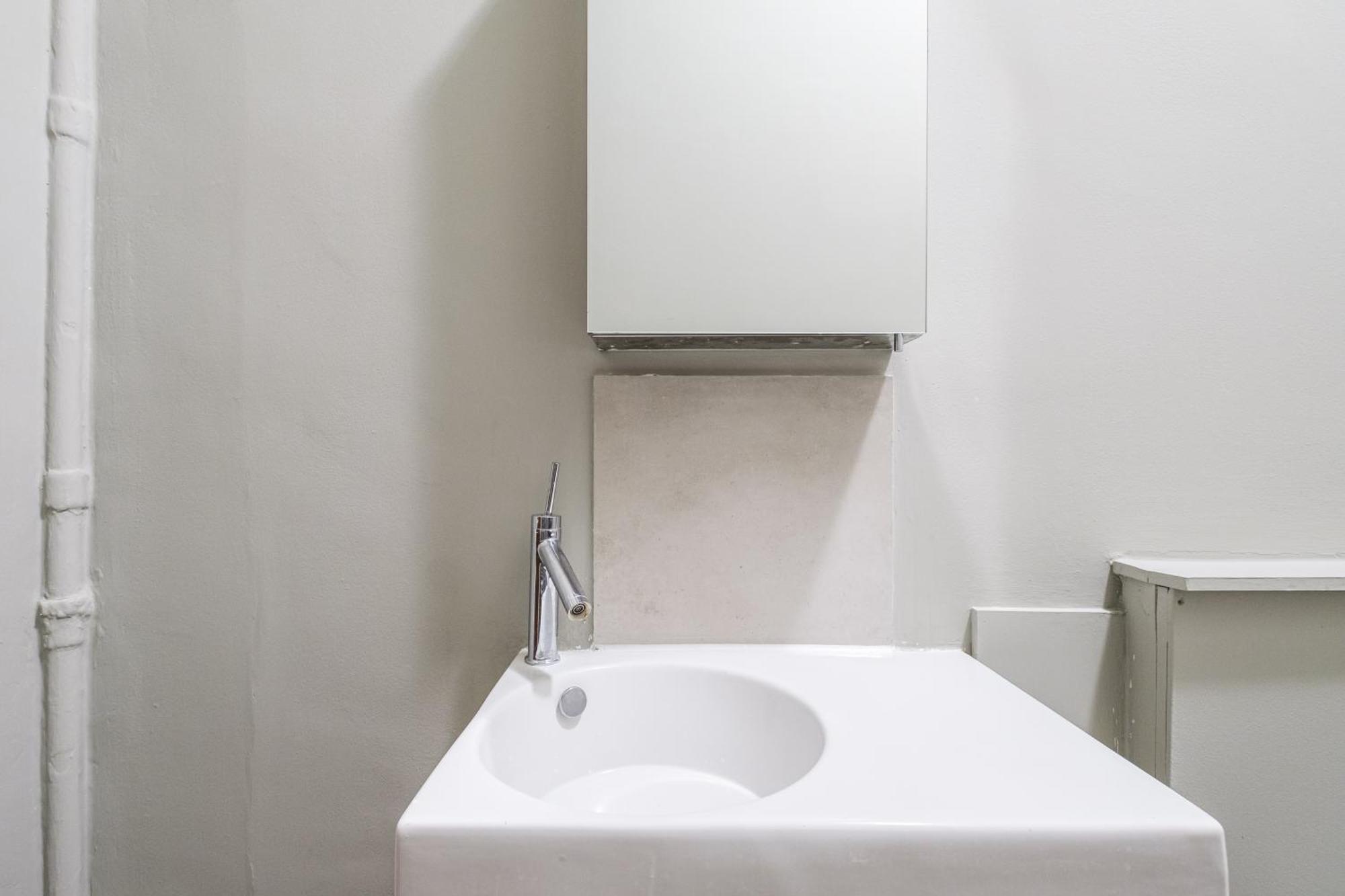 Sunny Corner Apartment In Center Of Лондон Екстериор снимка